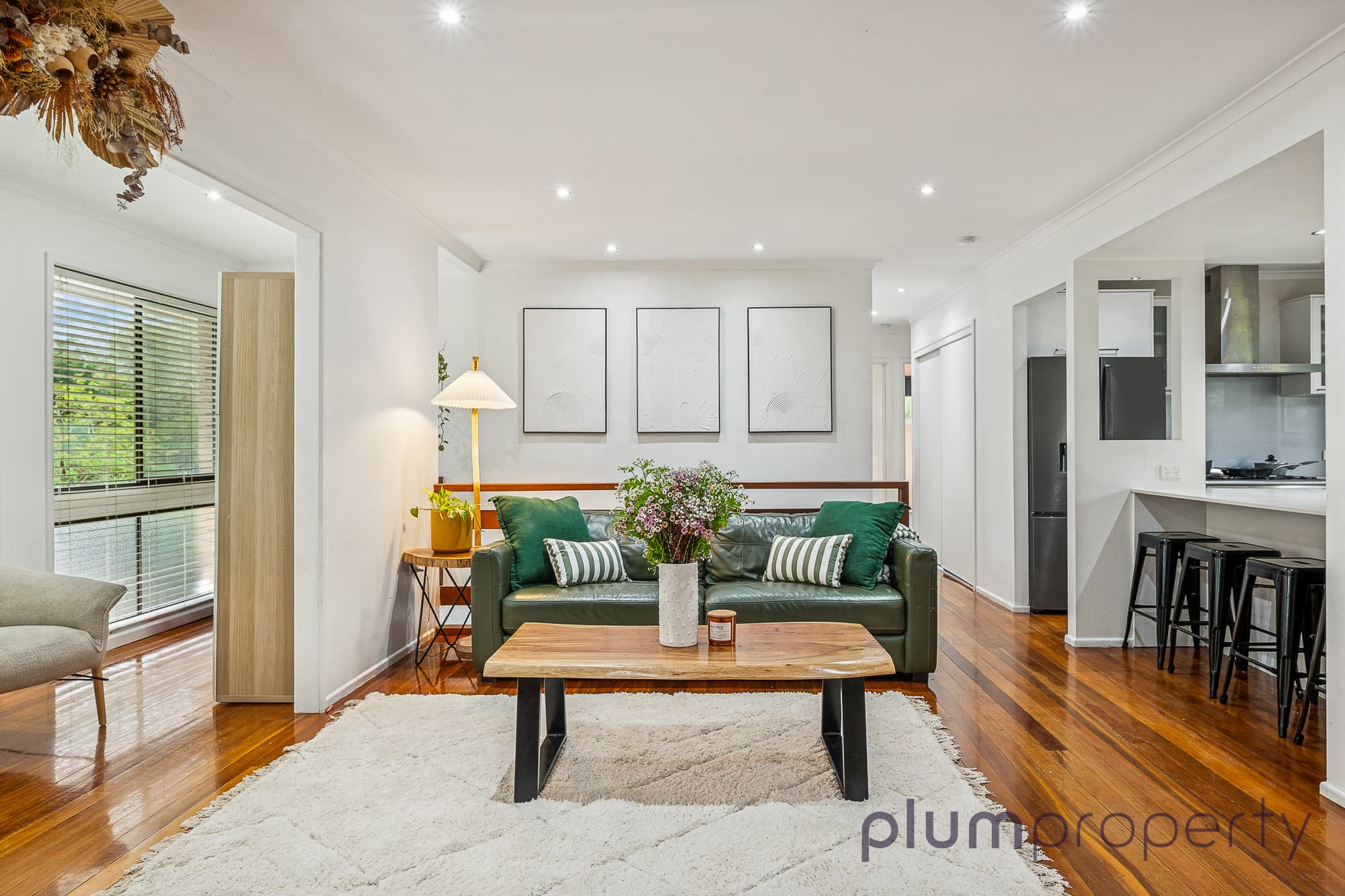 1 Winking Street, Chapel Hill - Thumbnail 5