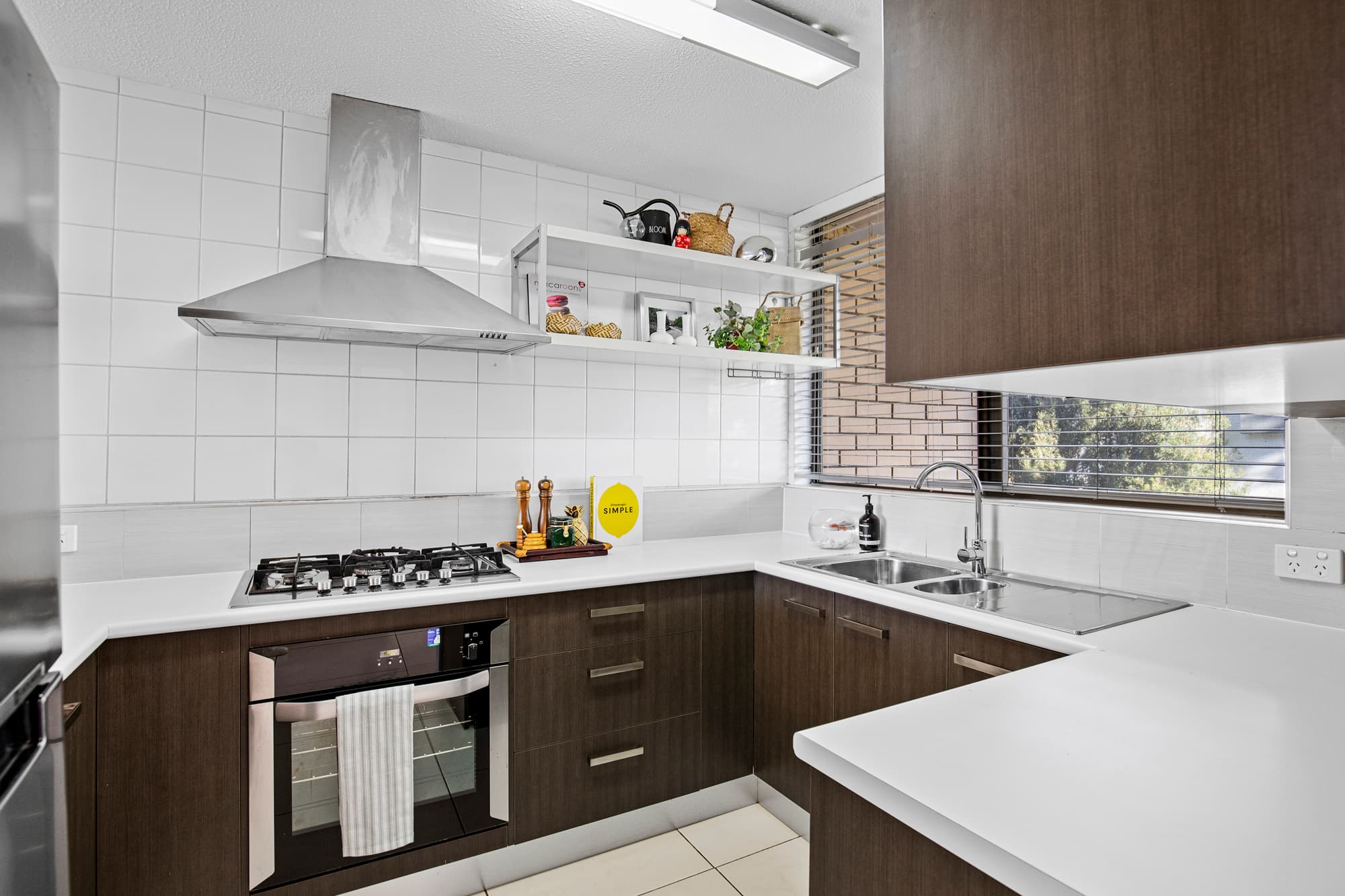5/16 Gailey Road, St Lucia - Thumbnail 2