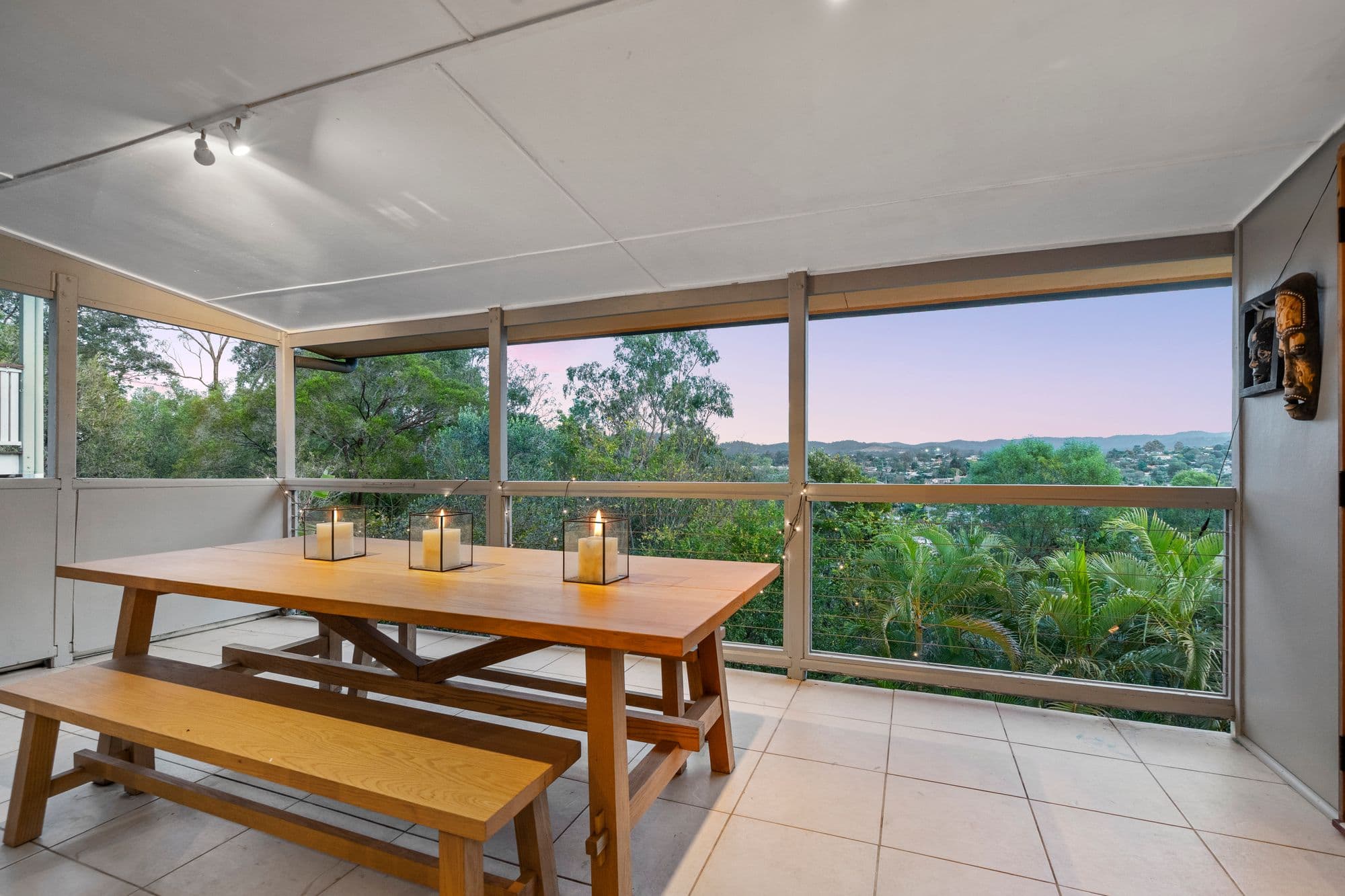 1124 South Pine Road, Arana Hills - Thumbnail 2