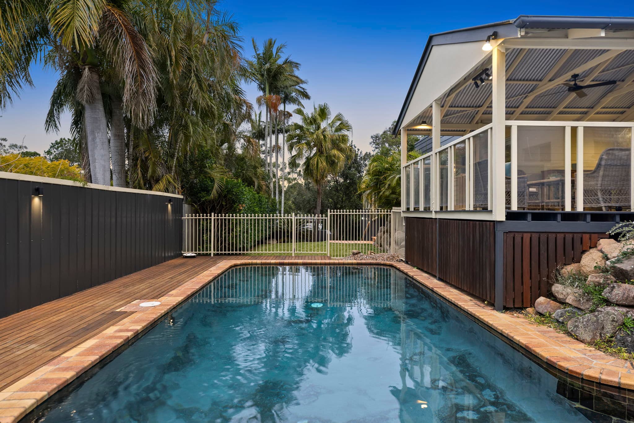 19 Kowhai St, Kenmore - Thumbnail 4