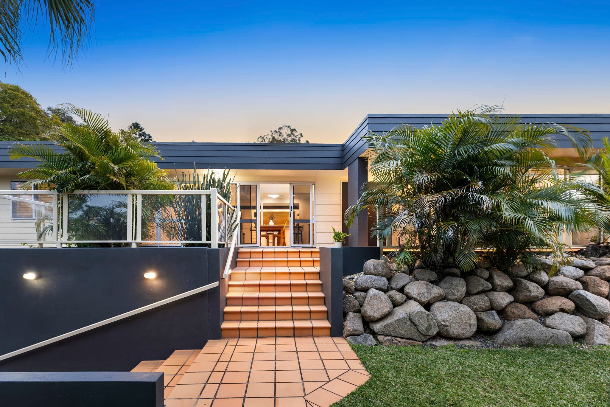 19 Kowhai St, Kenmore - Thumbnail 2