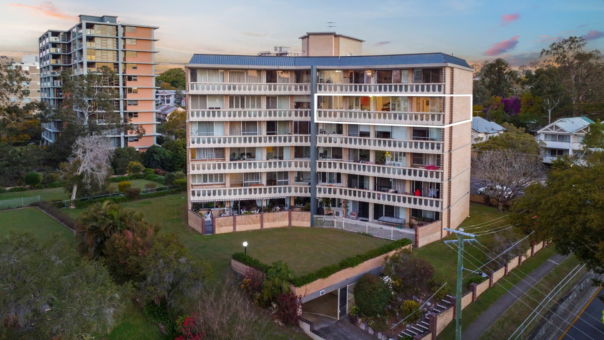9/40 Sandford Street, St Lucia - Thumbnail 2