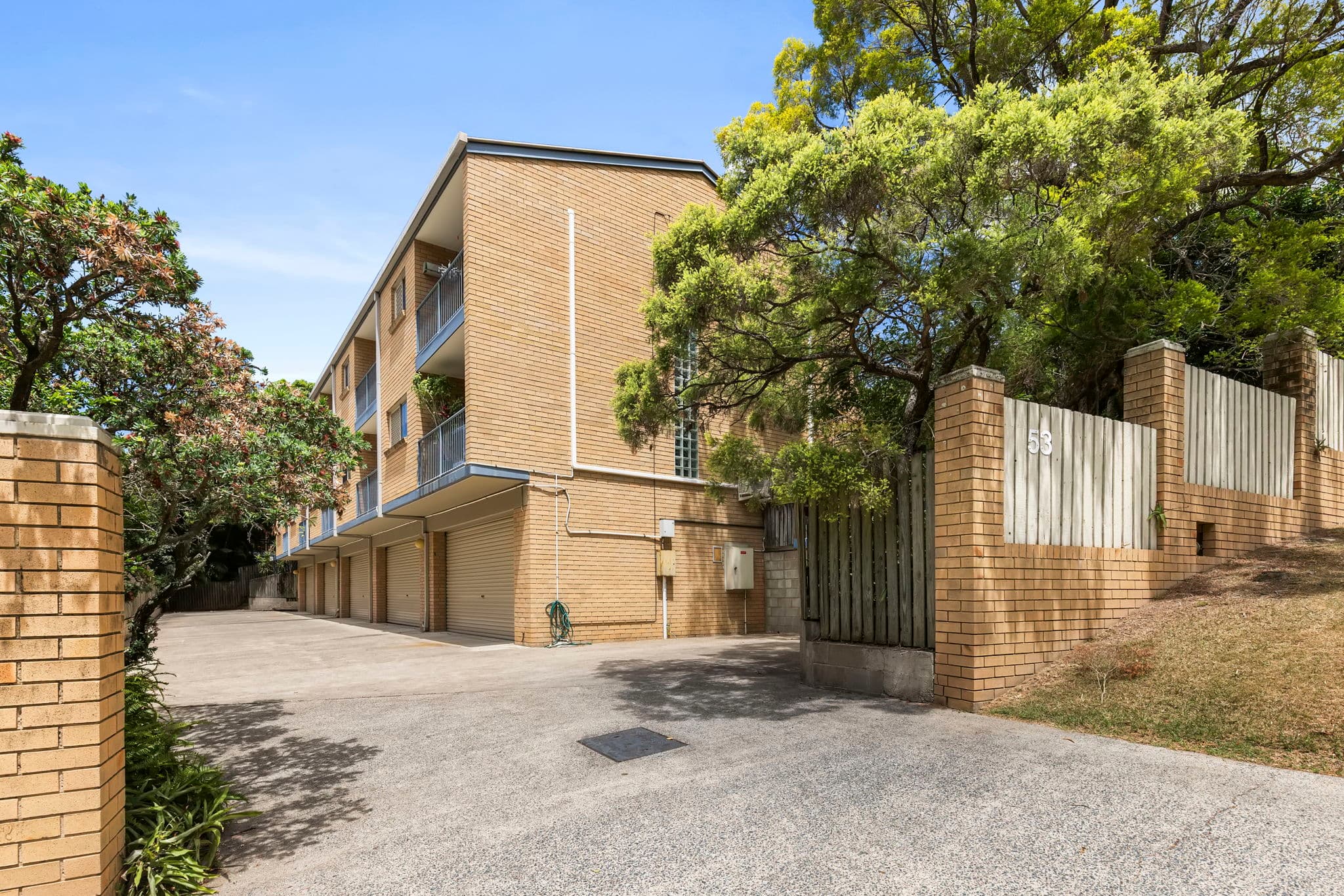 5/53 Sandford Street, St Lucia - Thumbnail 2
