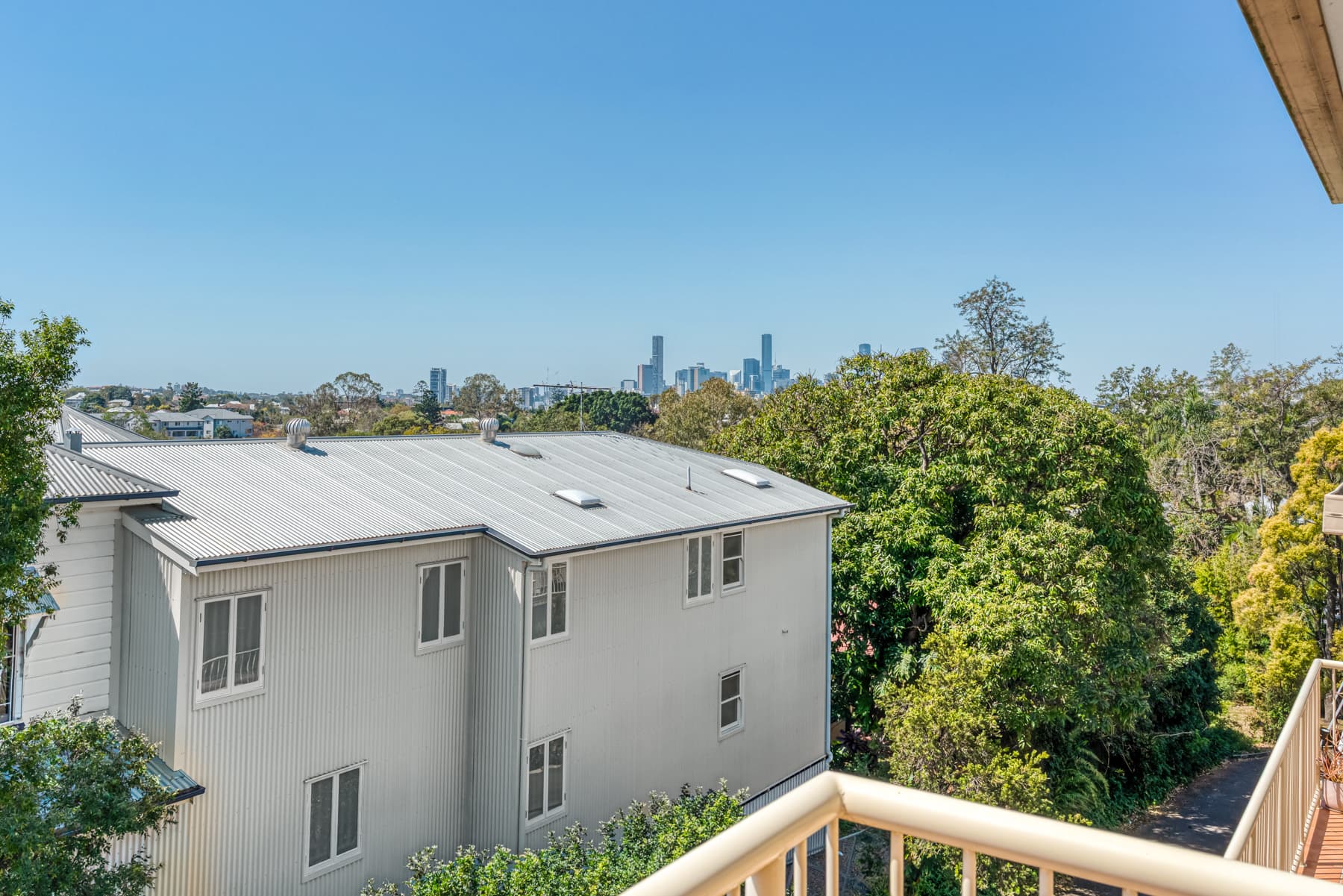 11/9 Norwood Street, Toowong - Image 1