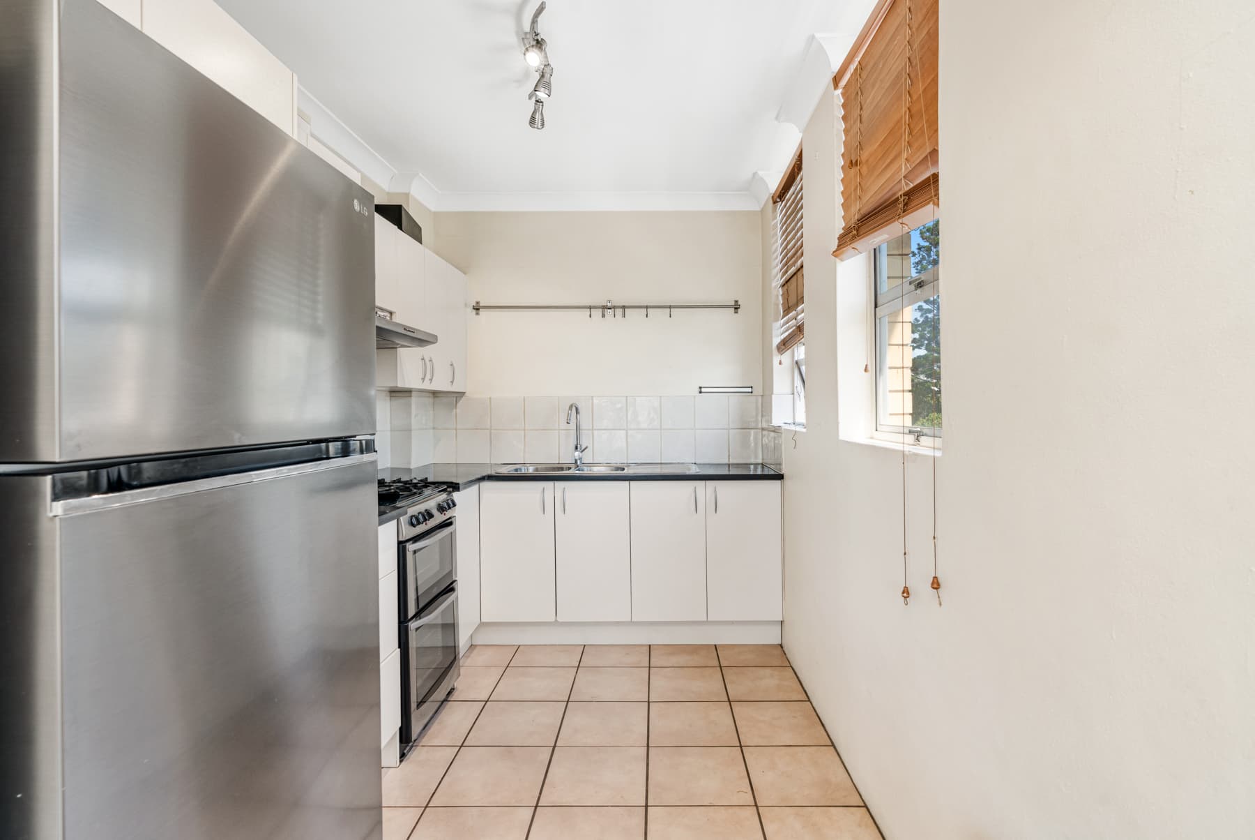 11/9 Norwood Street, Toowong - Thumbnail 3