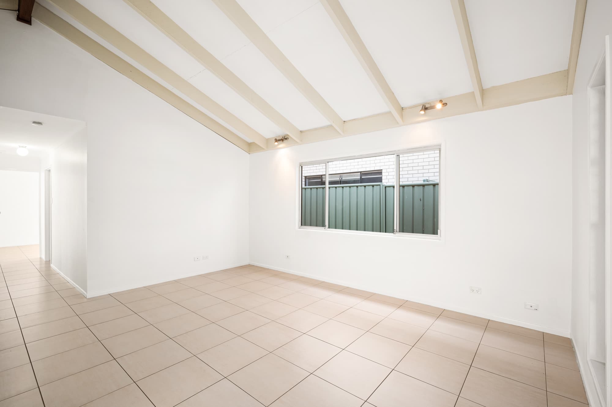 13 Castor Avenue, Coorparoo - Thumbnail 6