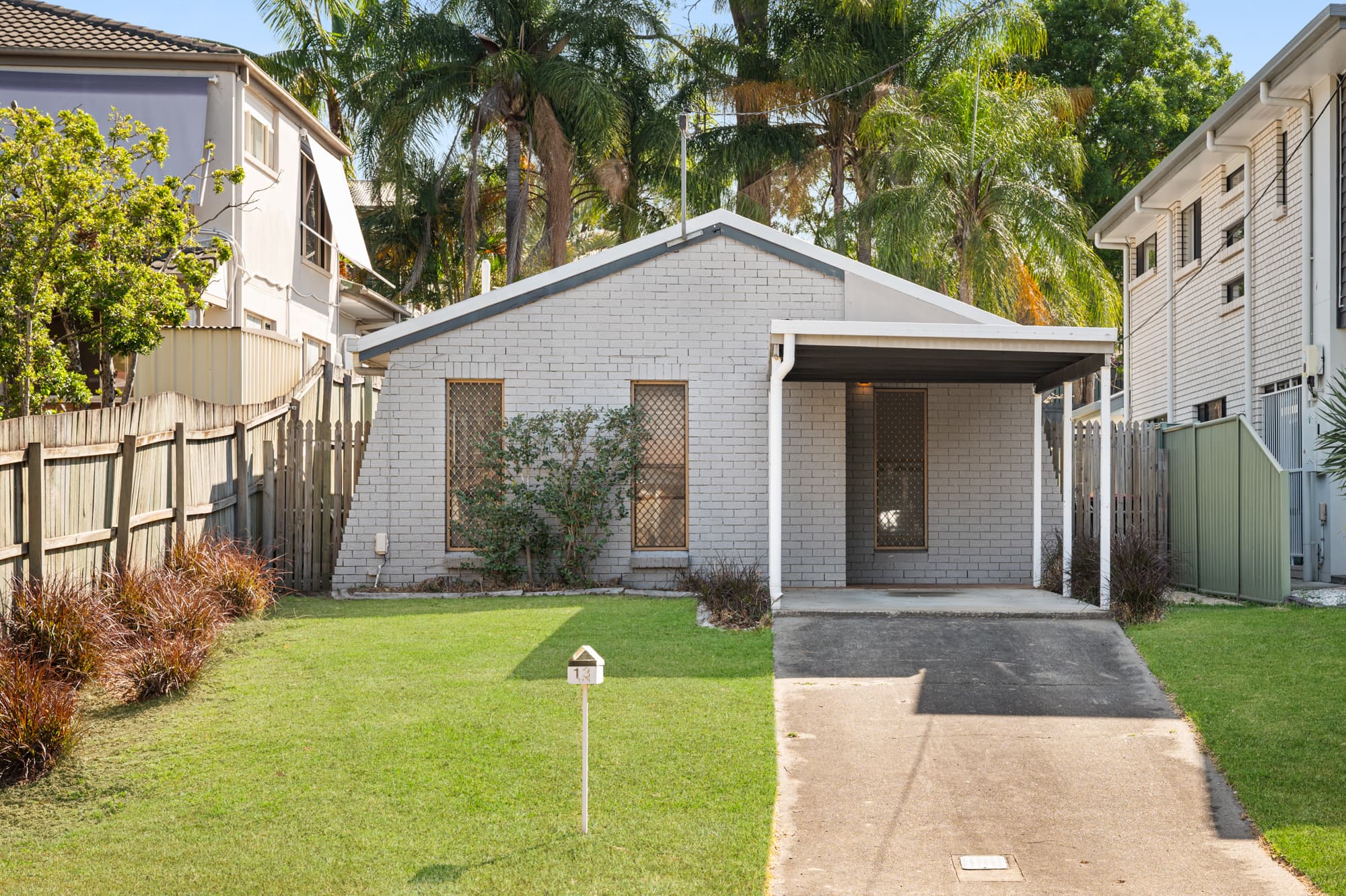 13 Castor Avenue, Coorparoo - Thumbnail 3