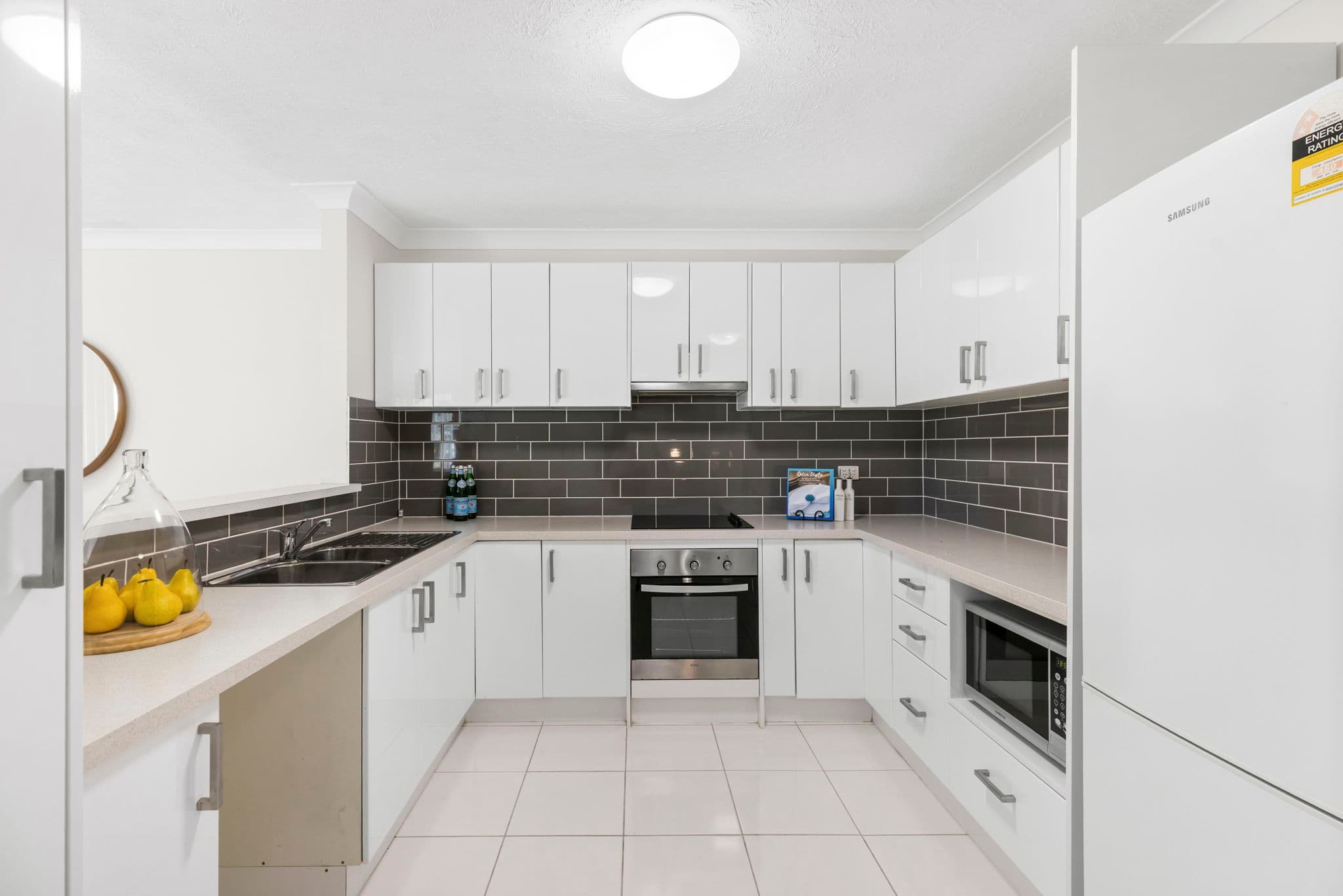 2/98 Indooroopilly R..., Taringa - Thumbnail 8