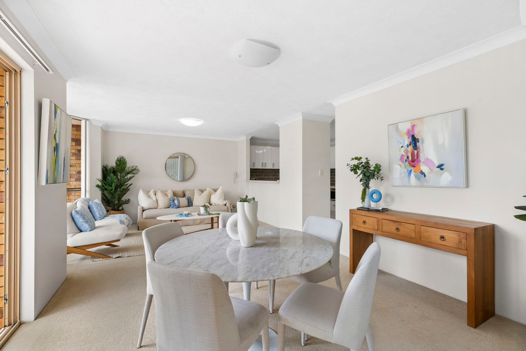 2/98 Indooroopilly R..., Taringa - Thumbnail 3