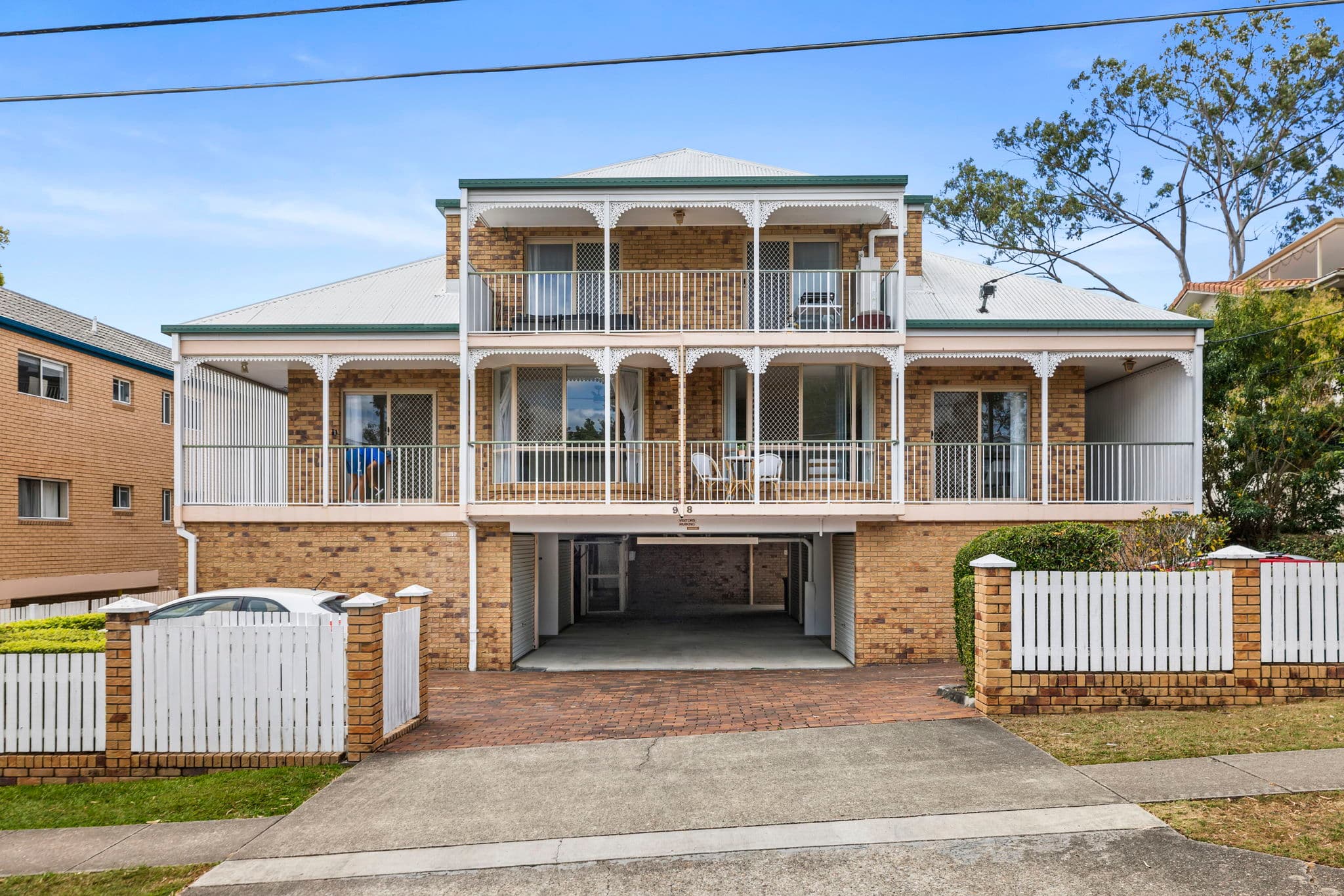 2/98 Indooroopilly R..., Taringa - Image 1