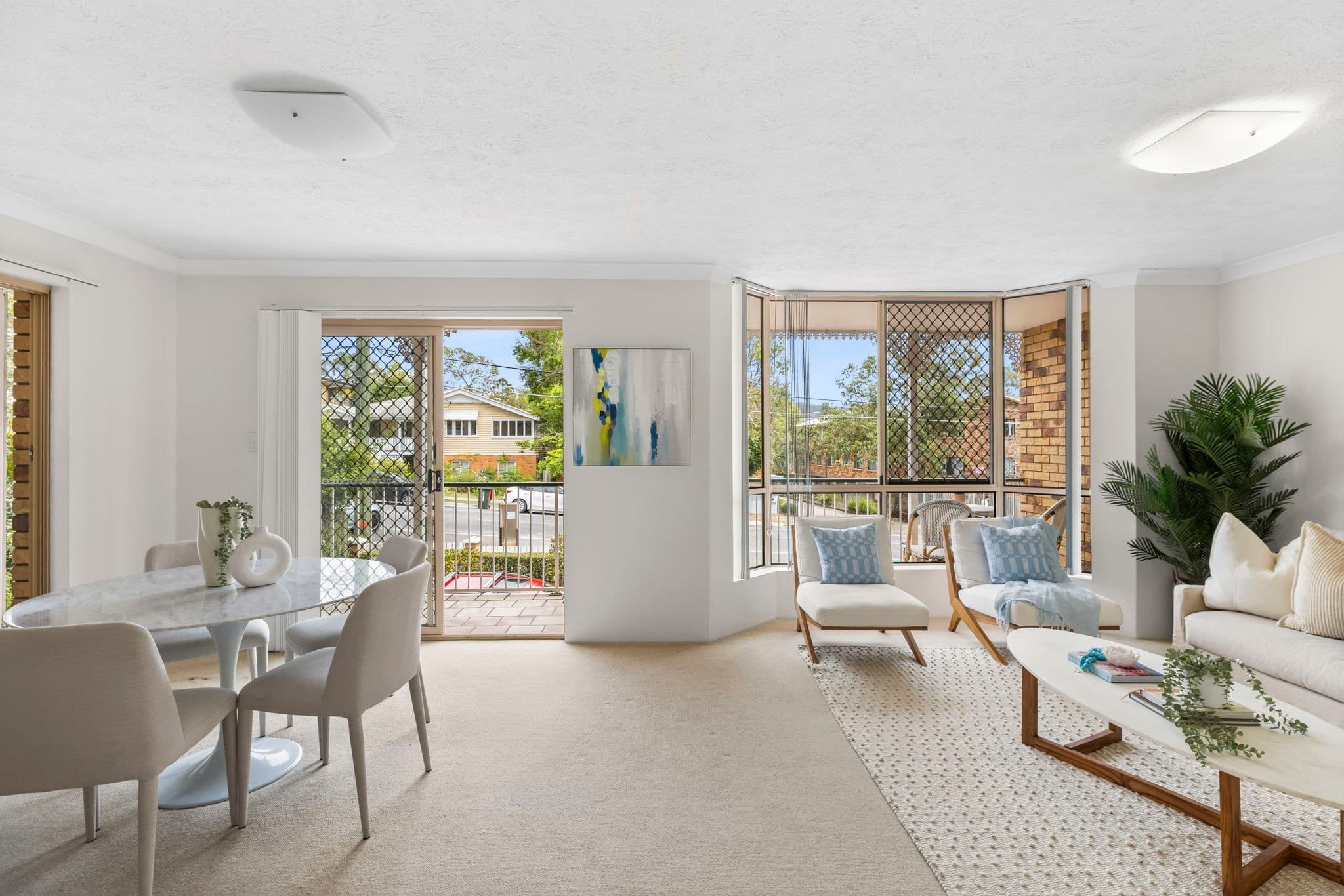 2/98 Indooroopilly R..., Taringa - Thumbnail 2