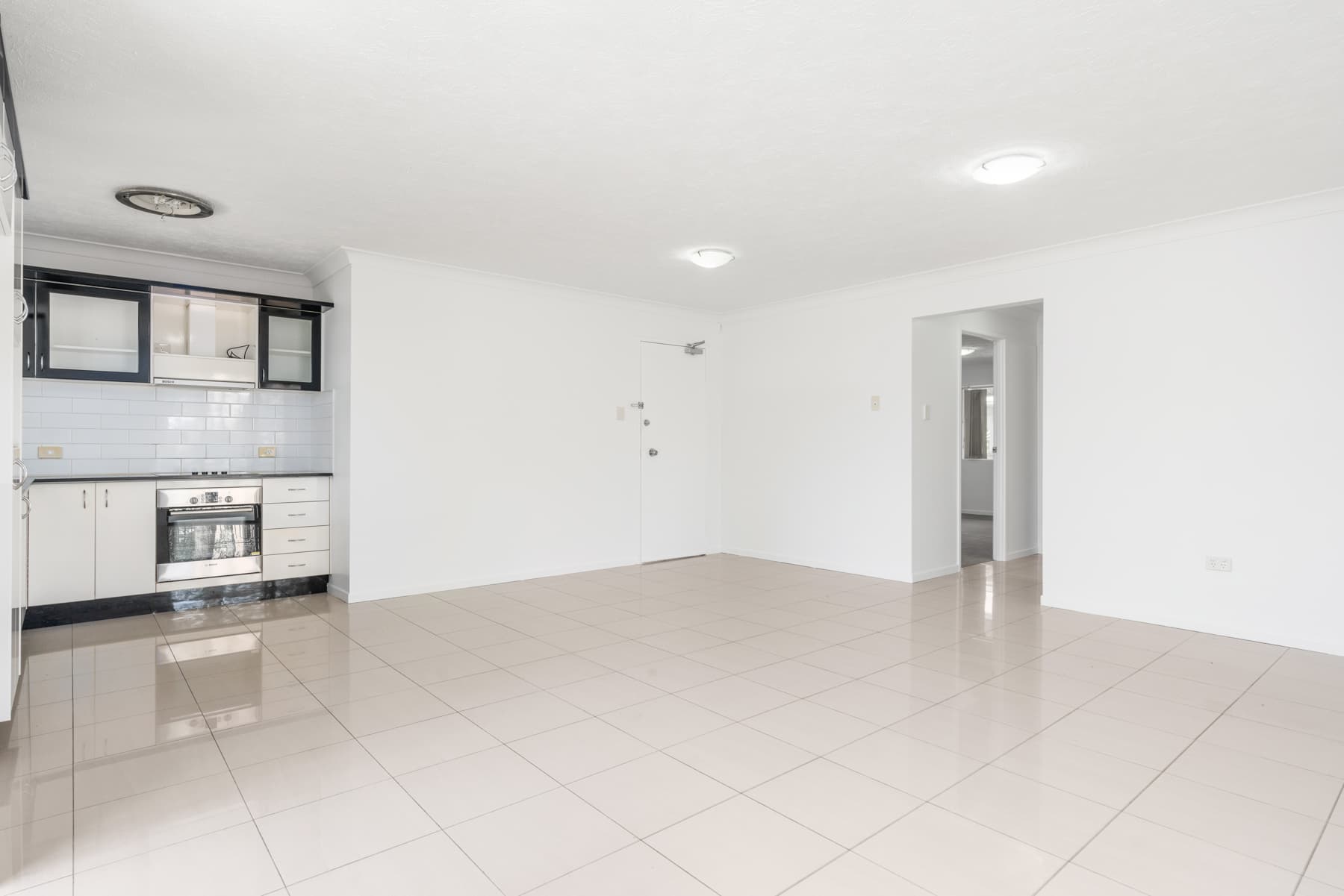 1/11 Croydon Street, Toowong - Thumbnail 3