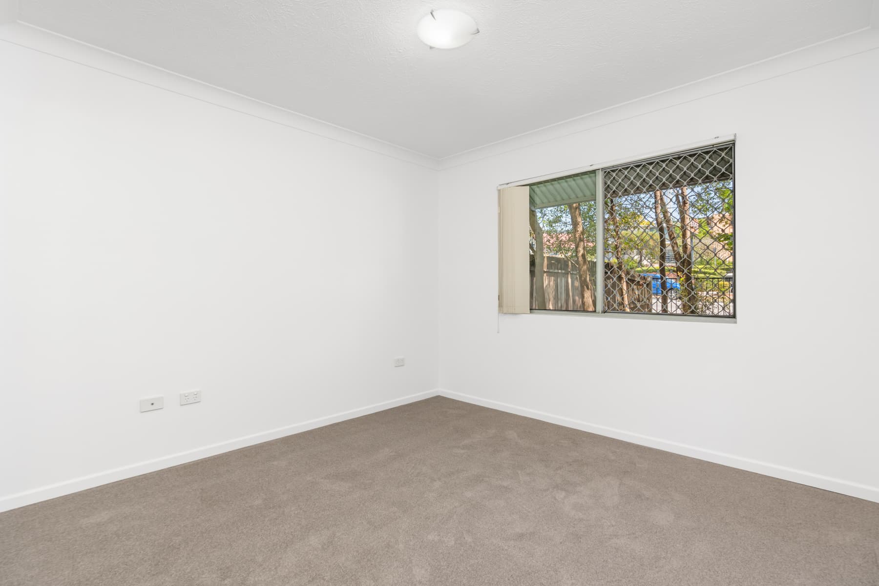 1/11 Croydon Street, Toowong - Thumbnail 5
