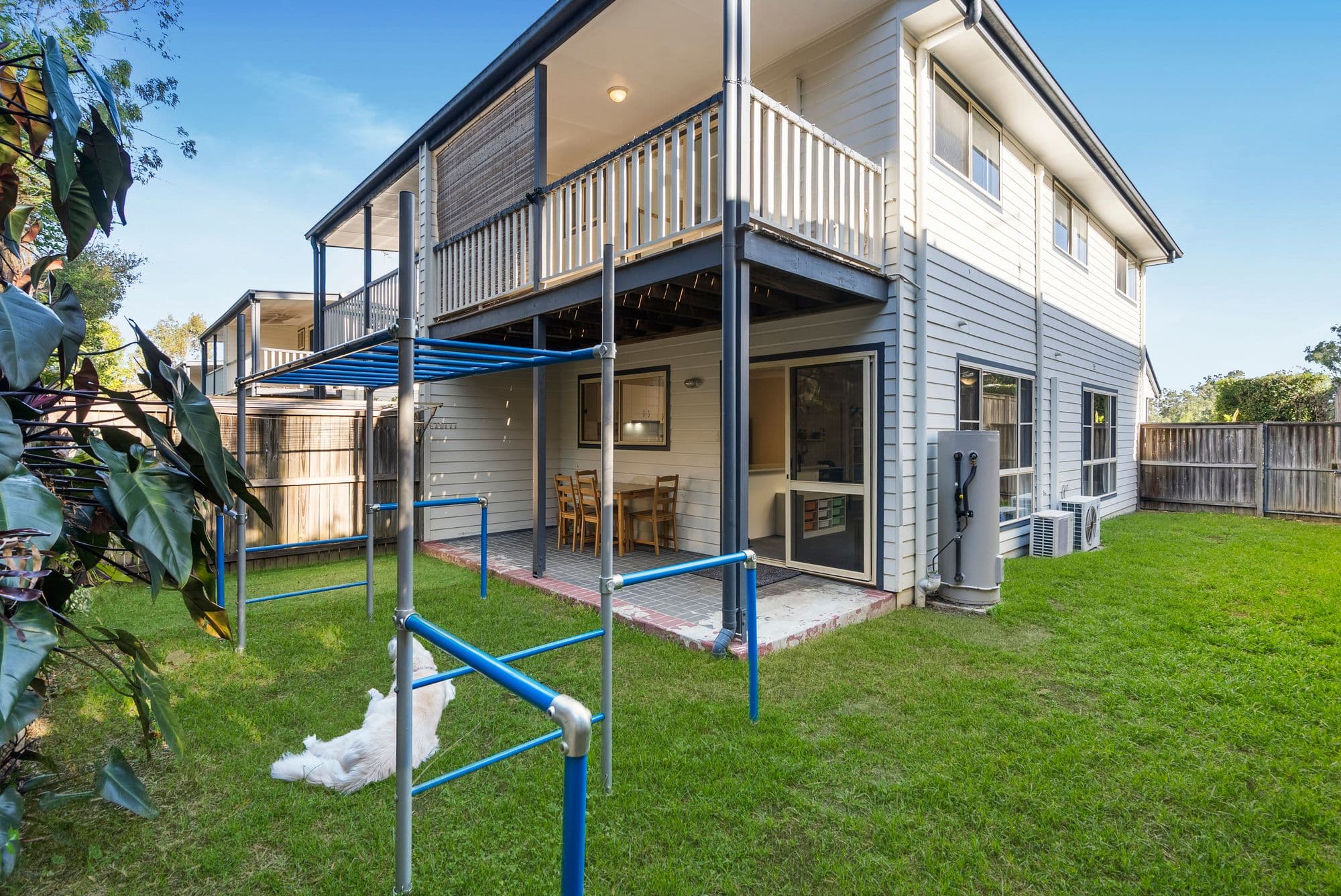 6/87 Russell Terrace, Indooroopilly - Image 1