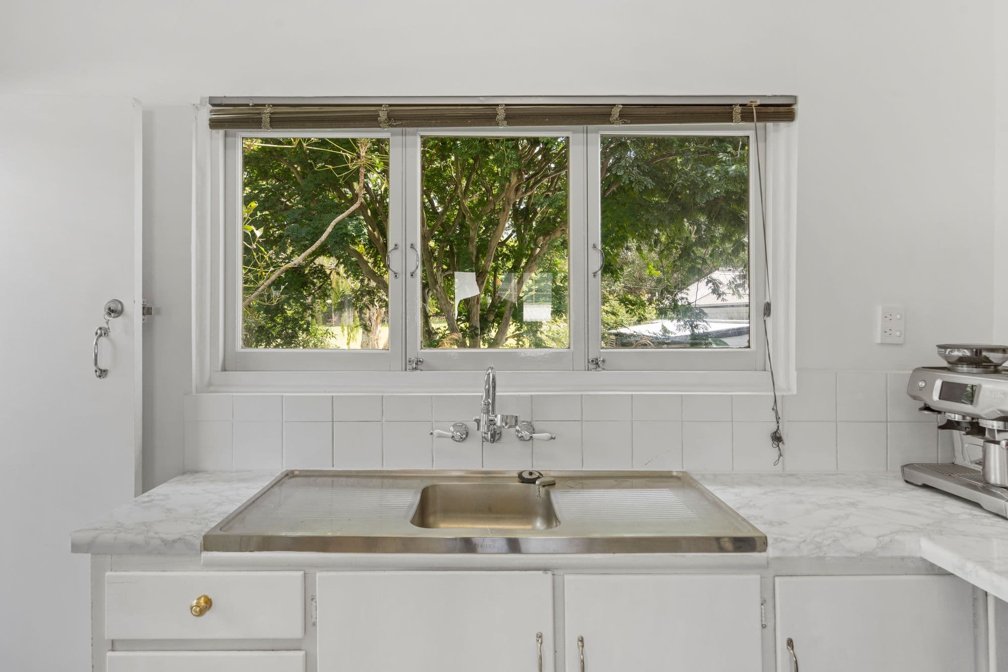 4/19 Quinn Street, Toowong - Thumbnail 5
