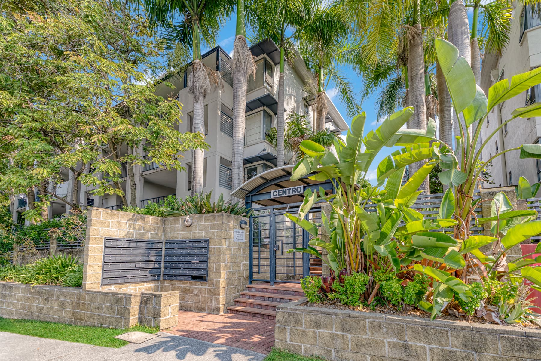 29/7 Landsborough Te..., Toowong - Thumbnail 3