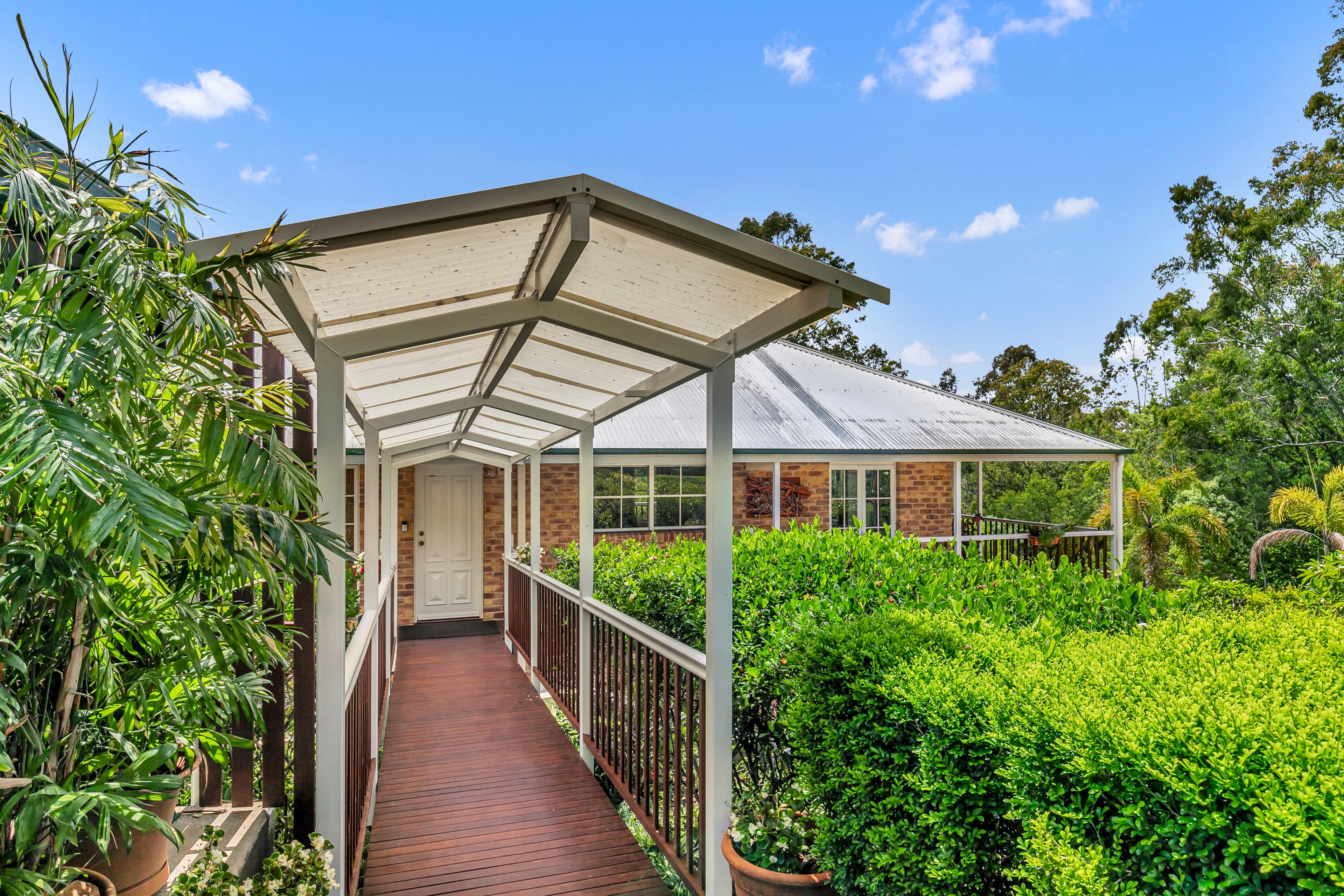 20 Curtis Place, Anstead - Thumbnail 3