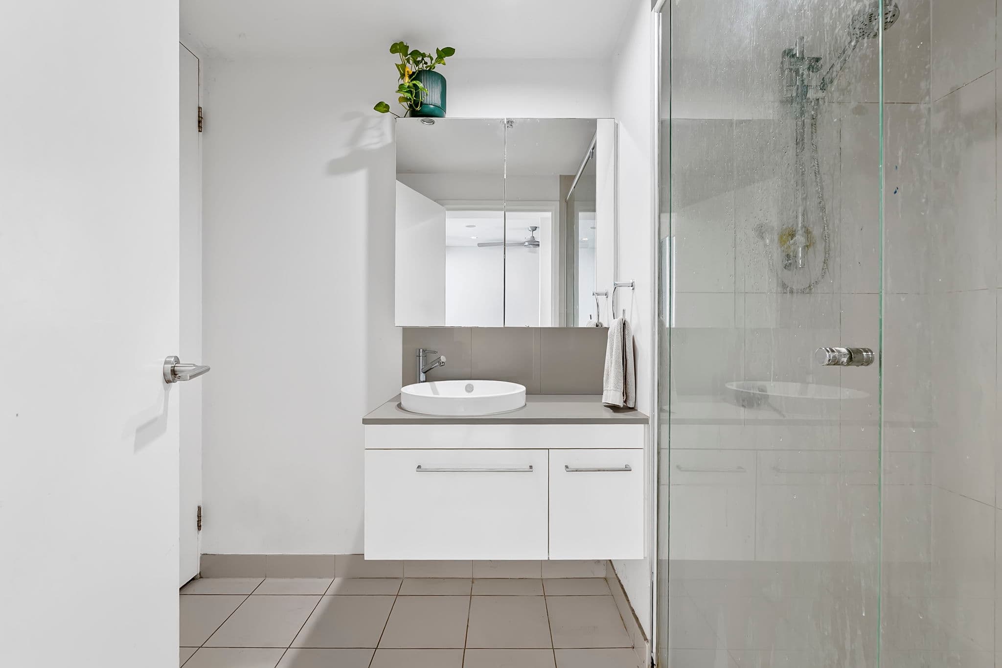 1005/16 Hamilton Pla..., Bowen Hills - Thumbnail 5