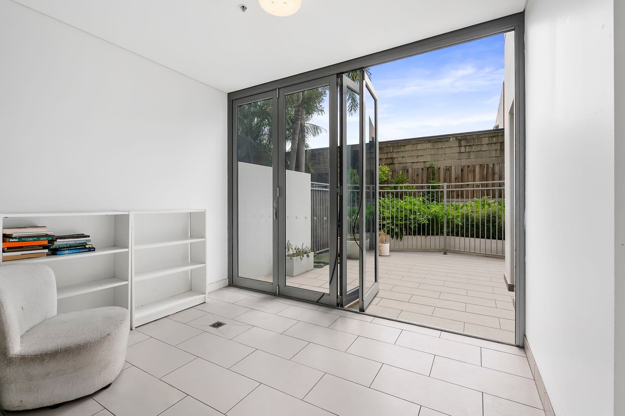 1005/16 Hamilton Pla..., Bowen Hills - Thumbnail 6
