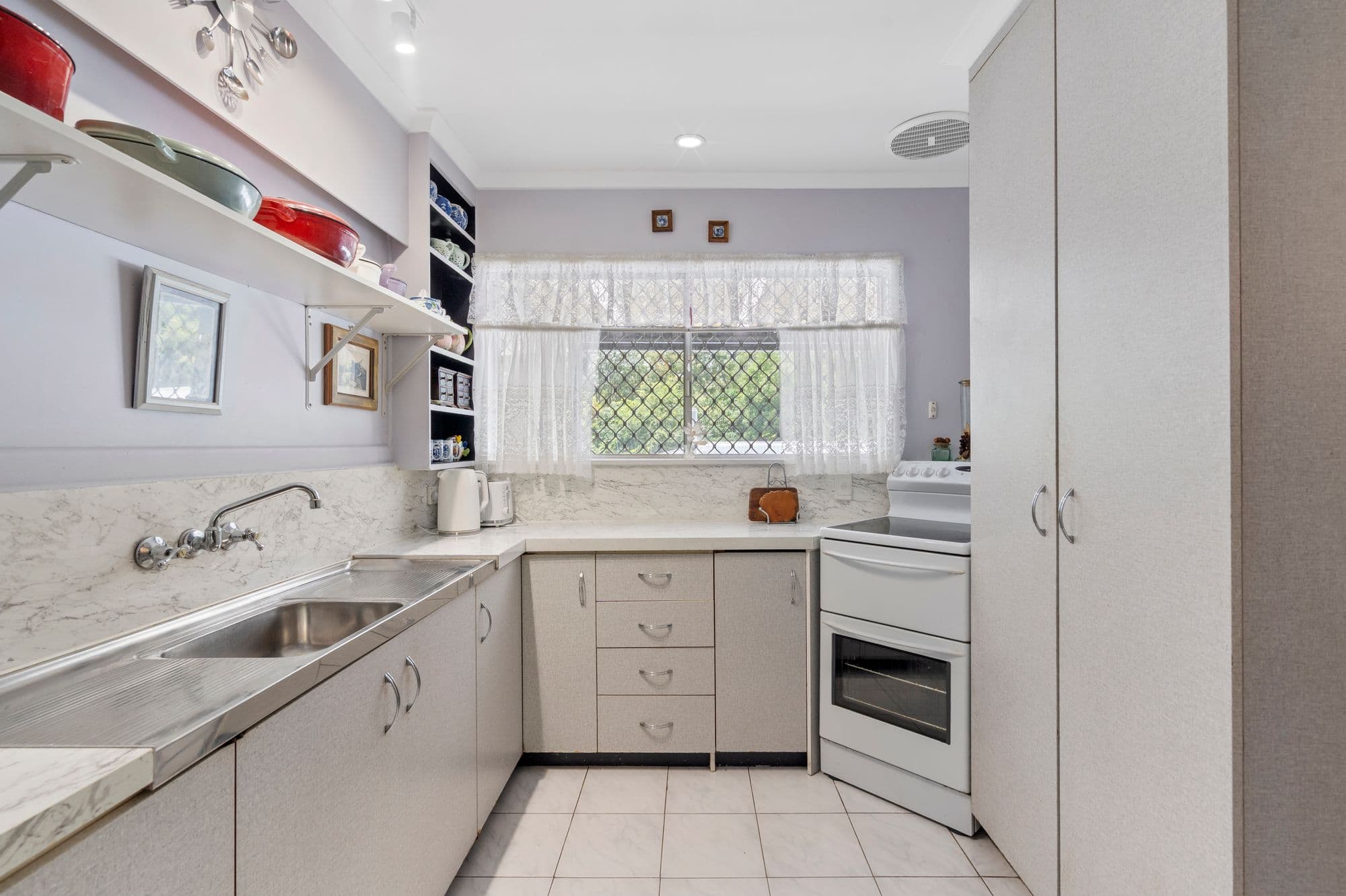 26 Lowanna Street, Kenmore - Thumbnail 4