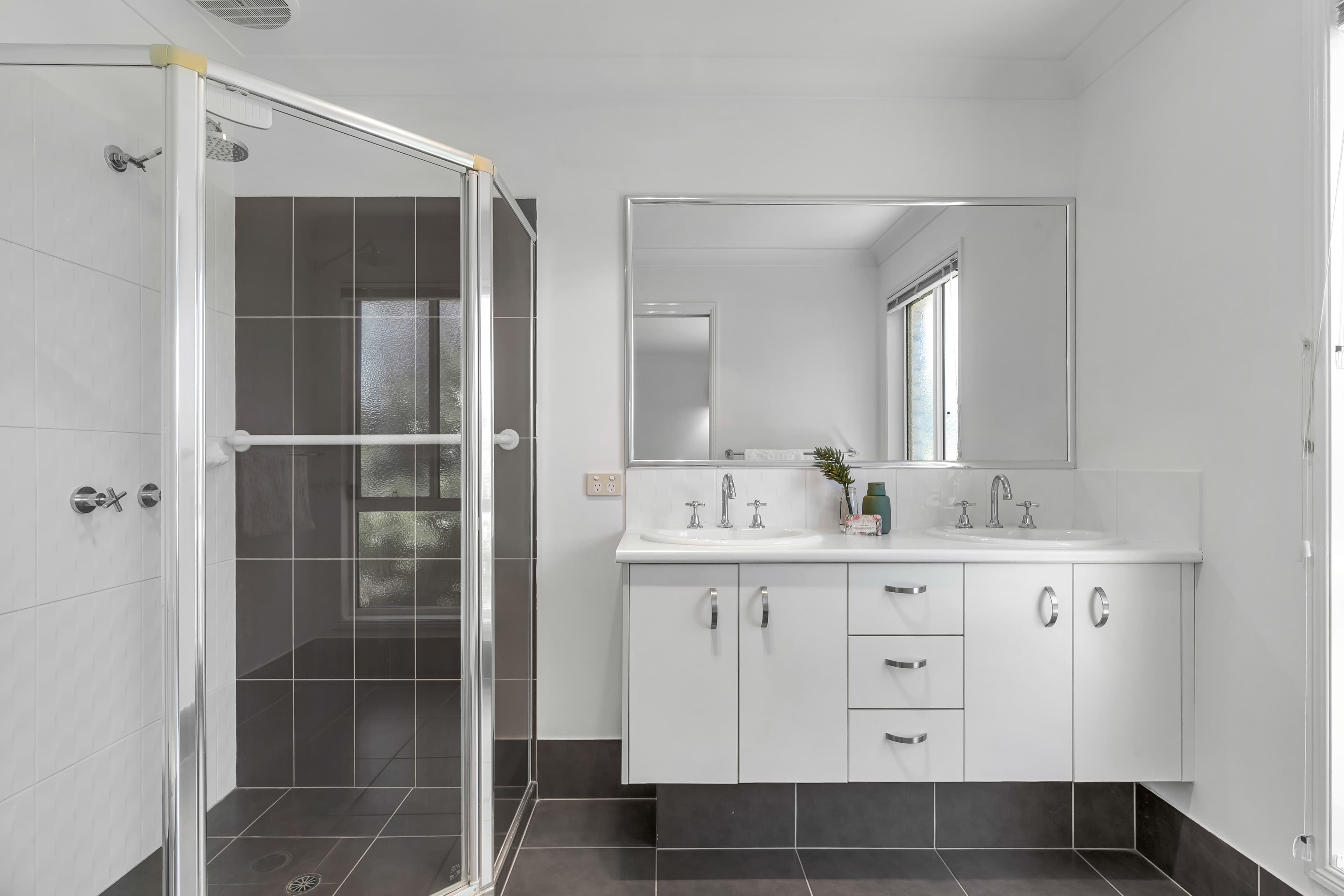 2/28 Corsair Street, Moggill - Thumbnail 8
