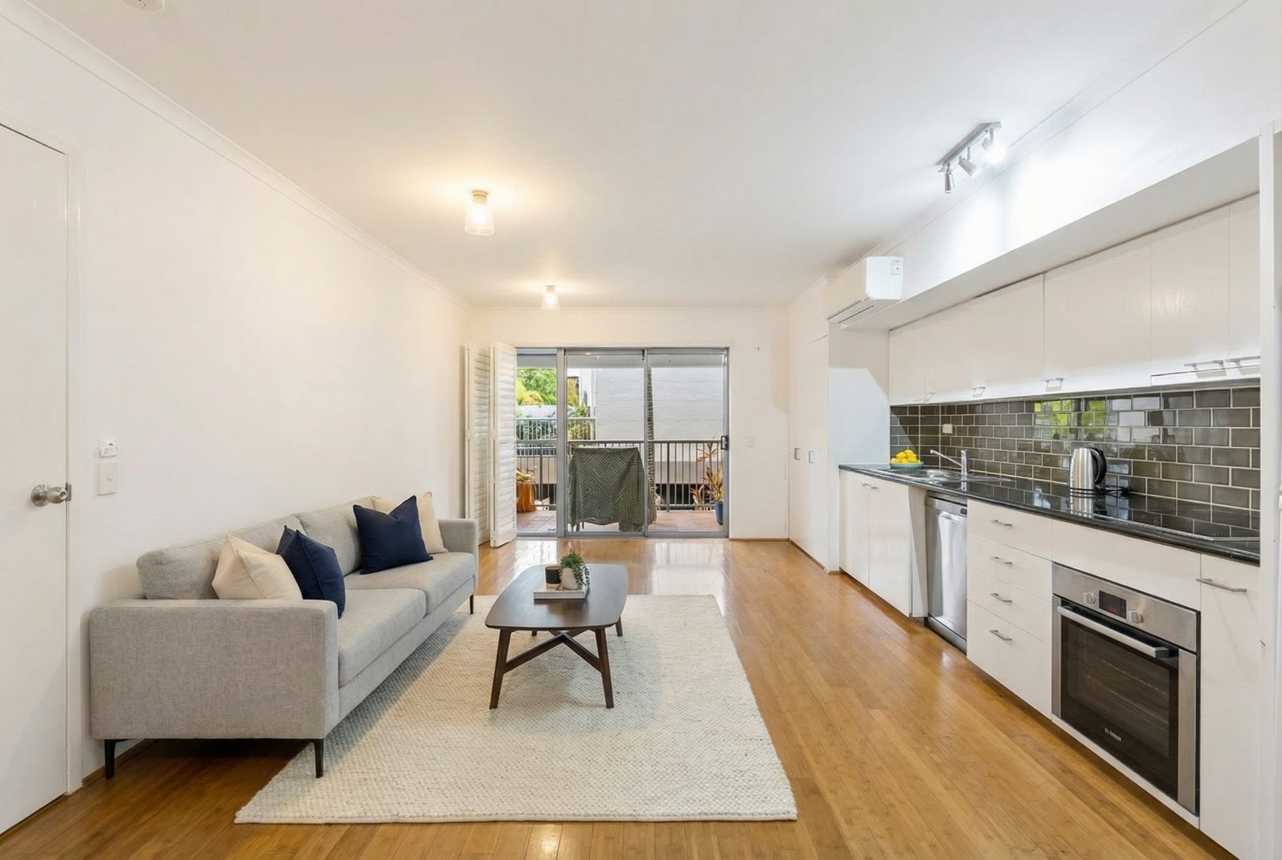 17/2 Waverley Road, Taringa - Thumbnail 2