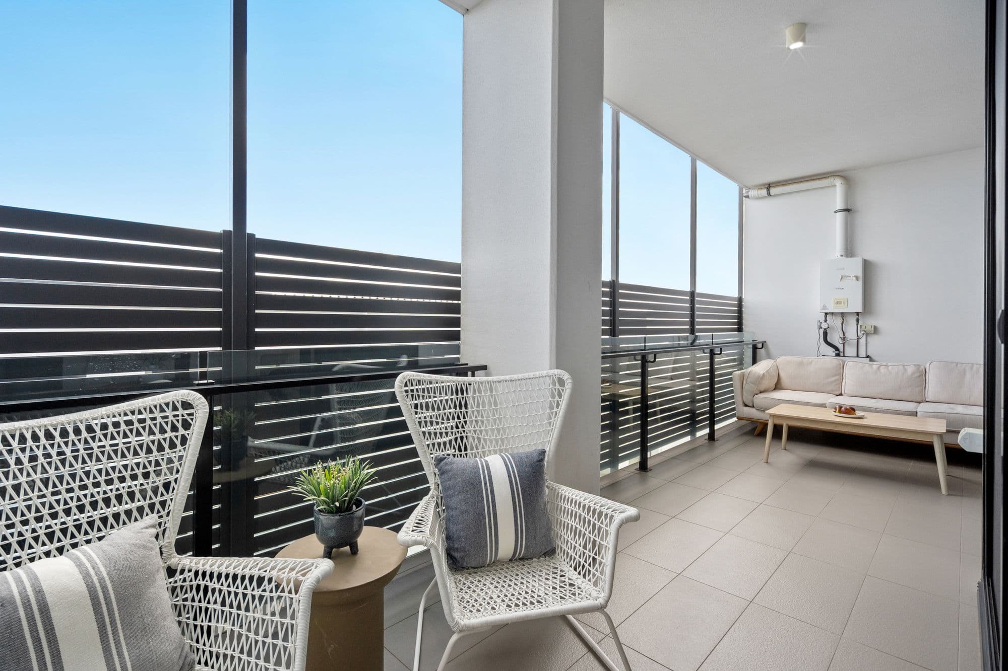 298/181 Clarence Roa..., Indooroopilly - Thumbnail 4