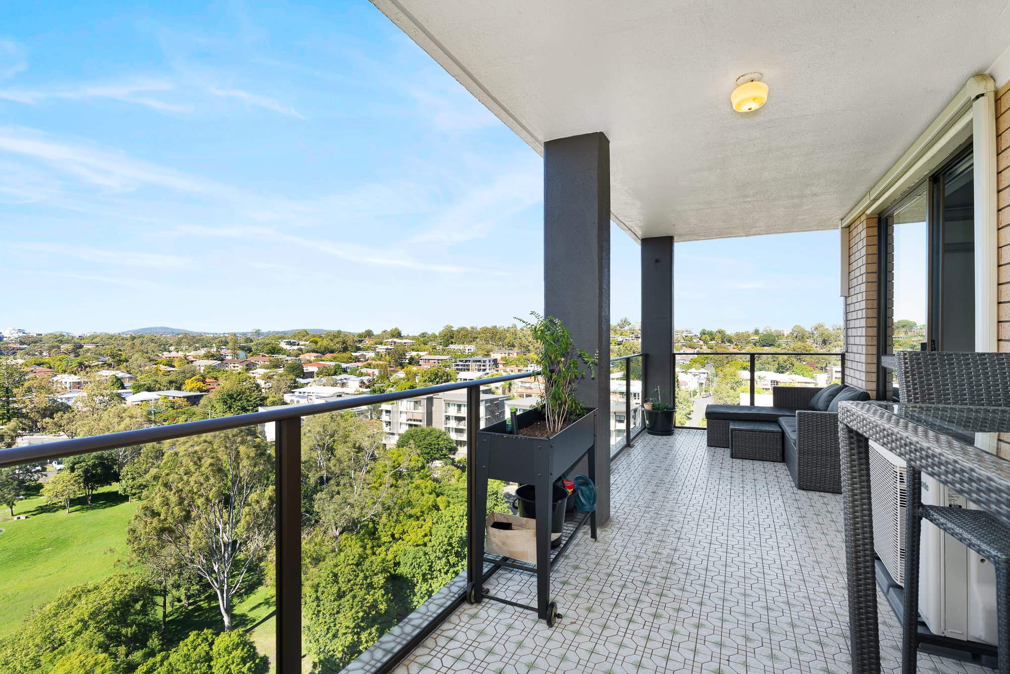 33/12 Bryce Street, St Lucia - Image 1