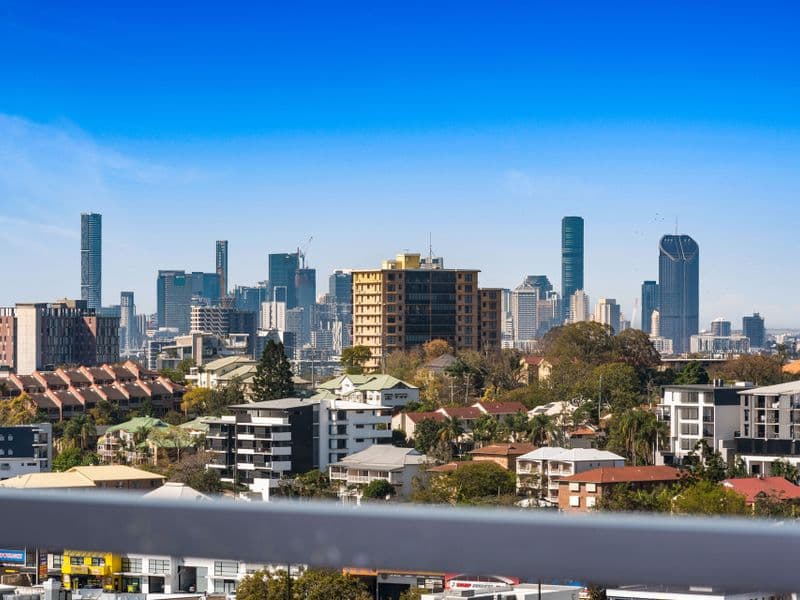907/125 Station Road, Indooroopilly - Thumbnail 4
