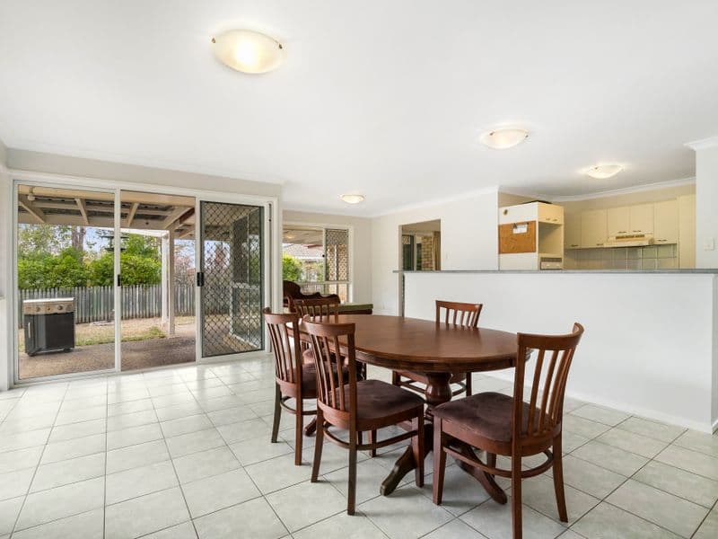 77 Gibson Crescent, Bellbowrie - Thumbnail 4