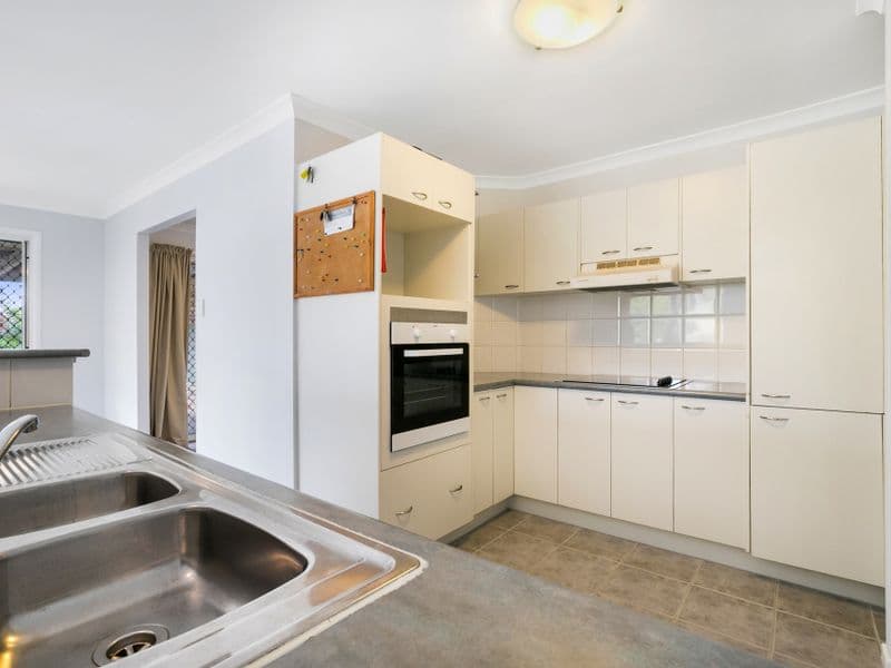 77 Gibson Crescent, Bellbowrie - Thumbnail 5