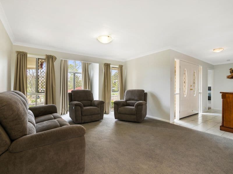 77 Gibson Crescent, Bellbowrie - Thumbnail 6