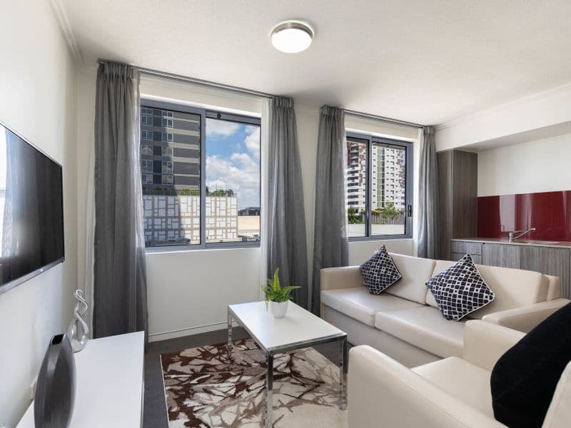 507/35 Peel Street, South Brisbane - Thumbnail 2