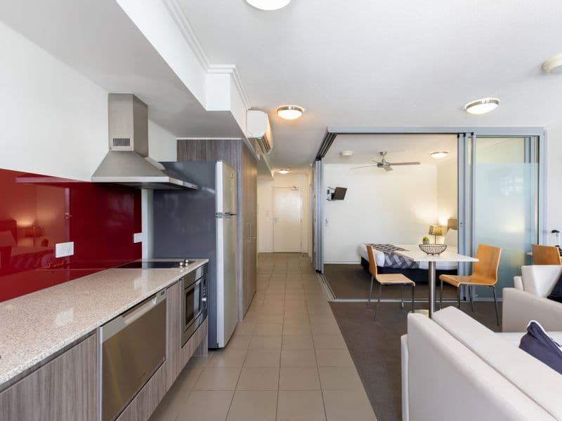 507/35 Peel Street, South Brisbane - Image 1