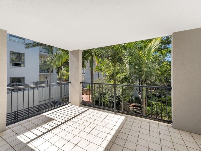 33/7 Landsborough Te..., Toowong - Thumbnail 5