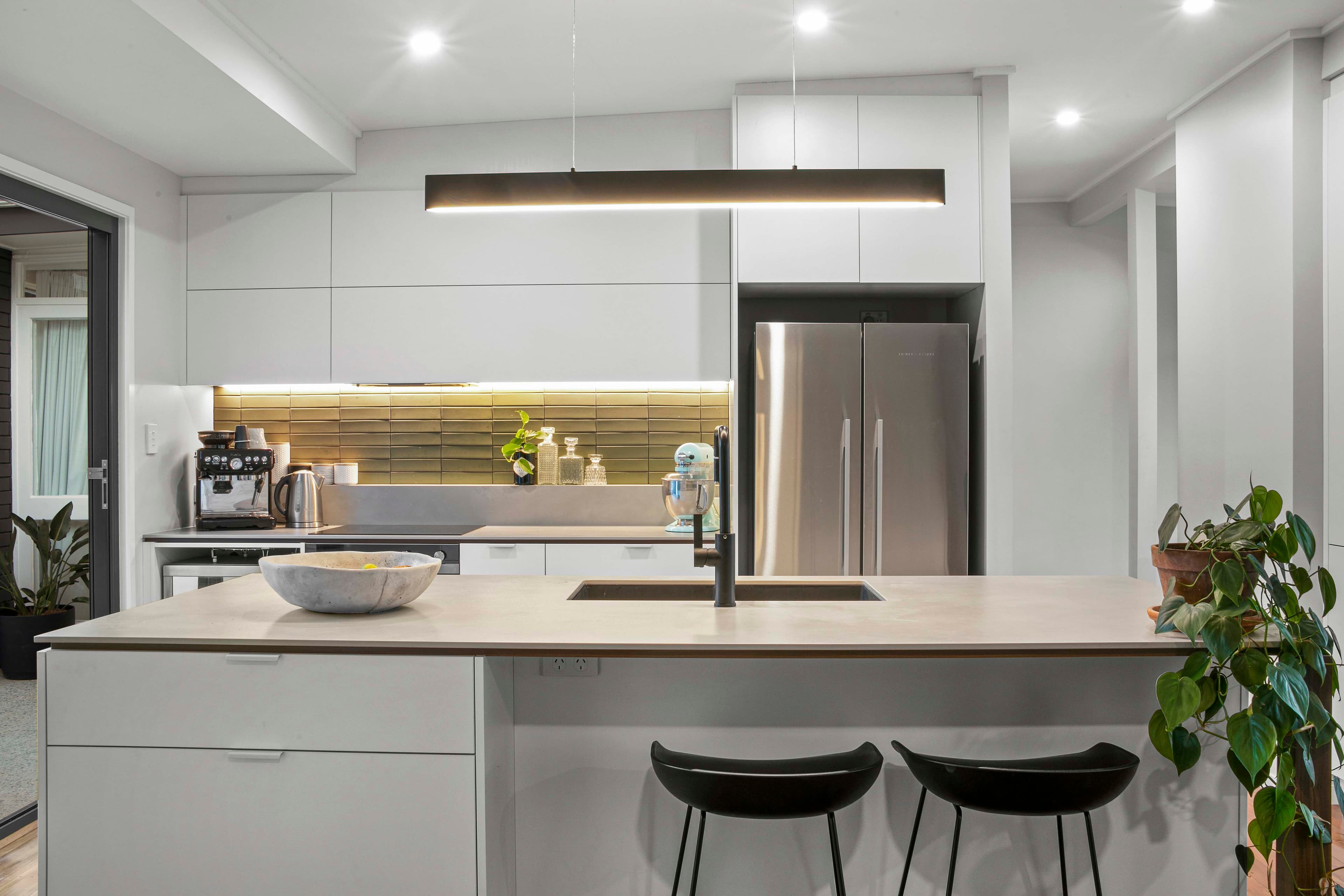 42 Alkina Street, Kenmore - Thumbnail 6