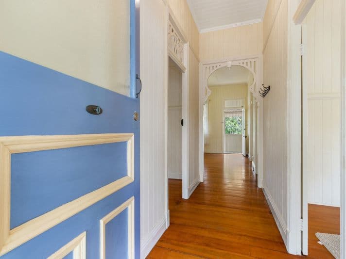 16 Rokeby Terrace, Taringa - Thumbnail 3