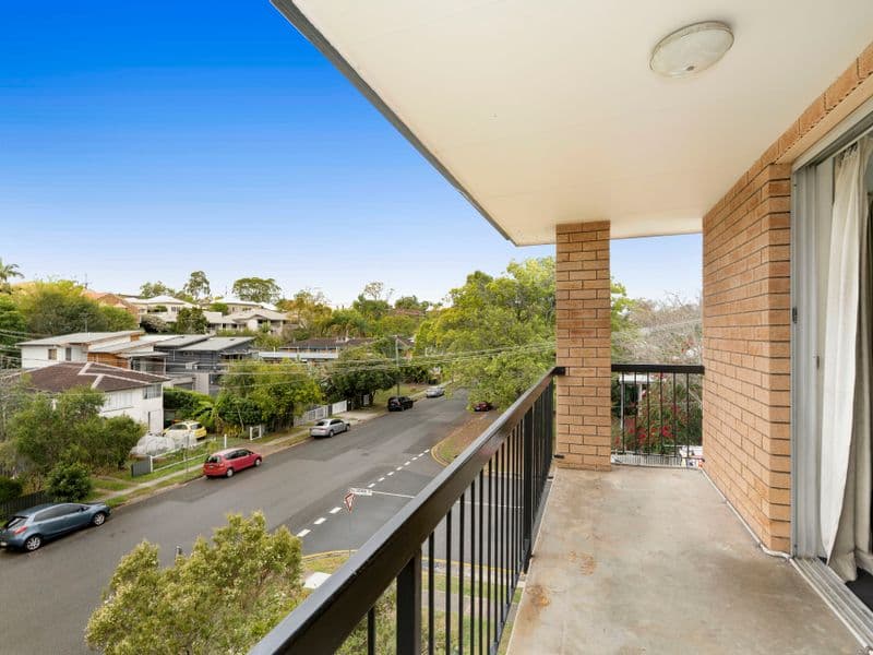 4/92 Oxford Terrace, Taringa - Image 1