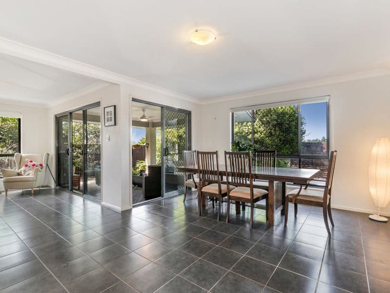 24 Bloomsbury Cresce..., Moggill - Thumbnail 3