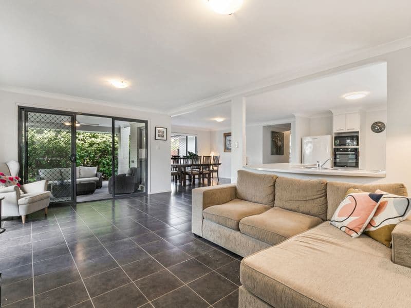 24 Bloomsbury Cresce..., Moggill - Thumbnail 4