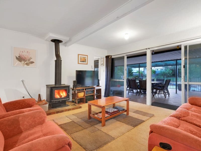 11 Luss Street, Moggill - Thumbnail 4