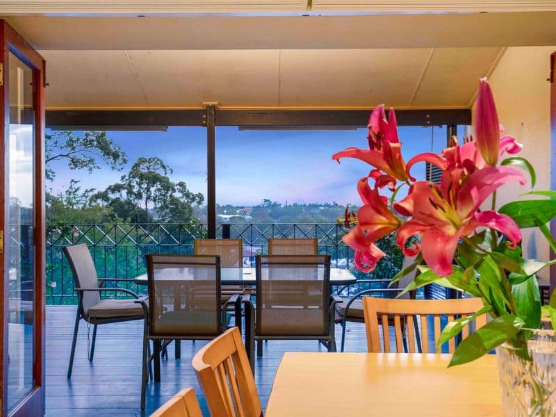 351 Swann Road, St Lucia - Thumbnail 2
