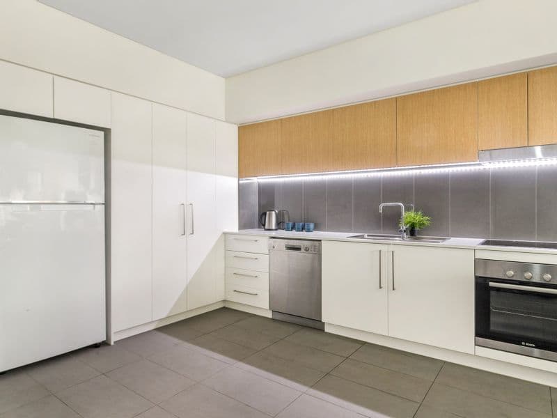 302/2-4 Land Street, Toowong - Thumbnail 4