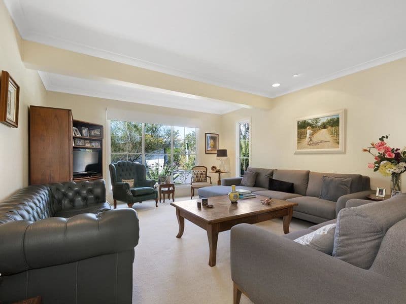 25 Blackstone Street, Indooroopilly - Thumbnail 5