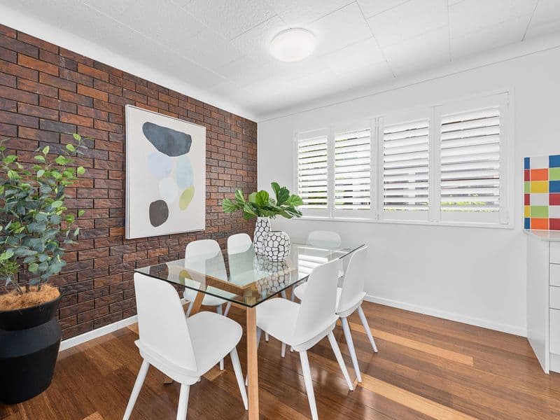 2/15 Burton Street, Indooroopilly - Thumbnail 3