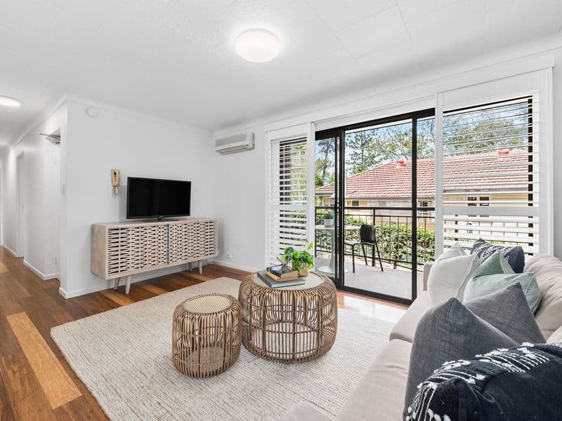 2/15 Burton Street, Indooroopilly - Thumbnail 6