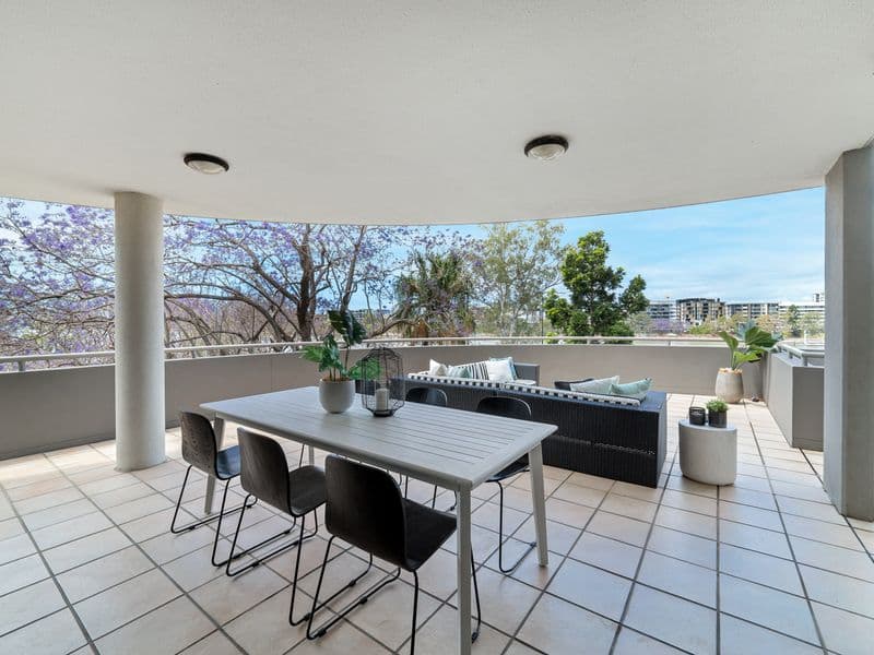404/21 Patrick Lane, Toowong - Thumbnail 3