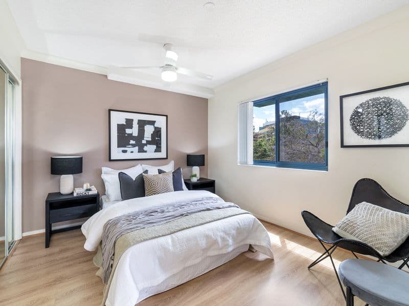 404/21 Patrick Lane, Toowong - Thumbnail 5