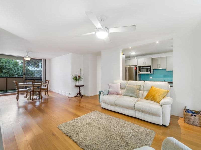 16/9 Land Street, Toowong - Image 1