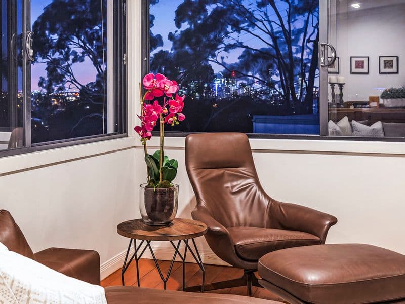 215 Stanley Terrace, Toowong - Thumbnail 3